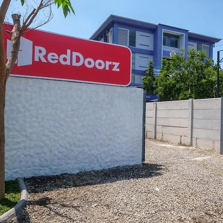 Reddoorz Near Tugu Kartasura Hotel Sukoharjo Exterior foto