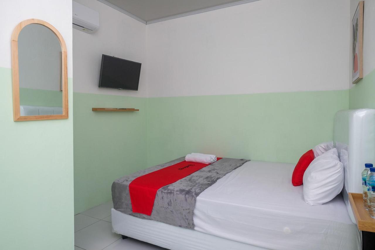 Reddoorz Near Tugu Kartasura Hotel Sukoharjo Exterior foto