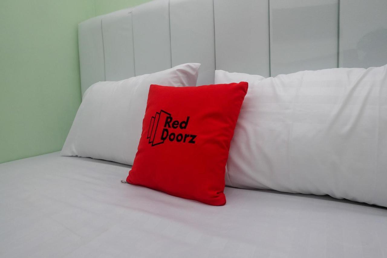 Reddoorz Near Tugu Kartasura Hotel Sukoharjo Exterior foto
